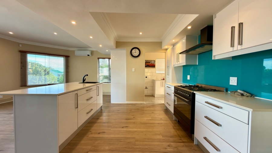 3 Bedroom Property for Sale in Olive Grove Western Cape